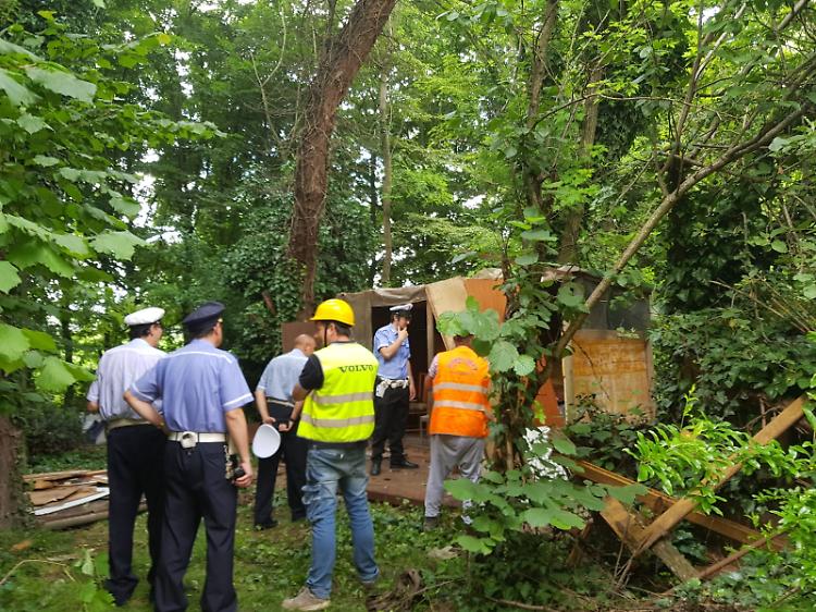 San Felice, abbattimento di una struttura abusiva