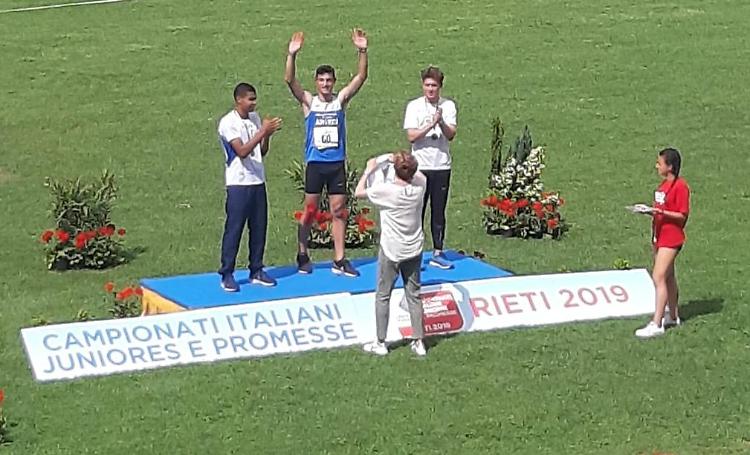 Salto in lungo, Dester campione italiano juniores