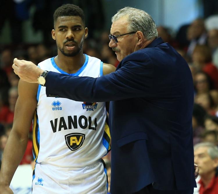 Saunders resta con la Vanoli anche la prossima stagione