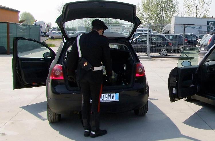 Atti persecutori e minacce verso l'ex amante, arrestato