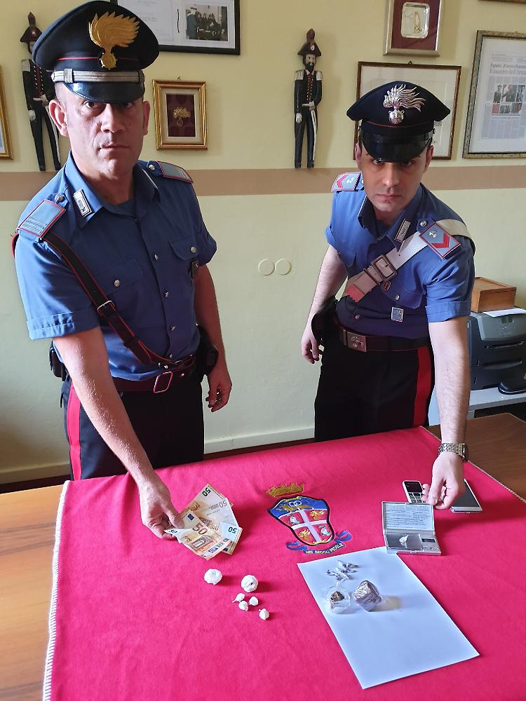 Droga per il sabato sera, arrestata una 47enne