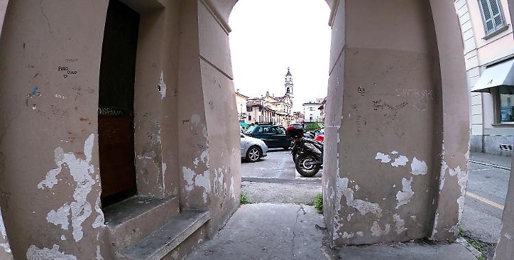 La rabbia dei residenti: 'Porta Ombriano come una latrina'