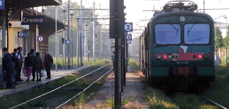 Pendolari furiosi: «Naufraghiamo di nuovo»