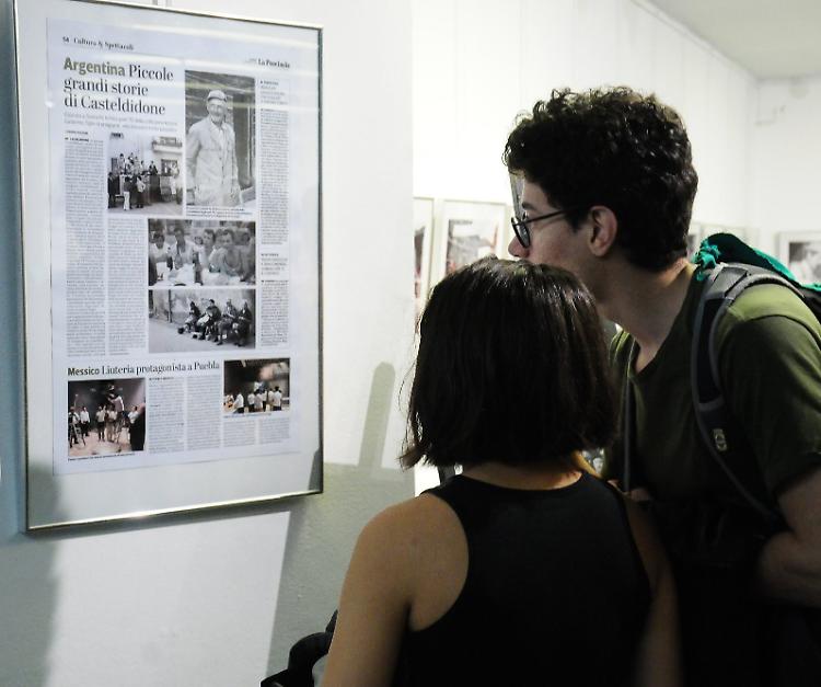 Argentini conquistati dalle fotografie di Amilcare Azzoni