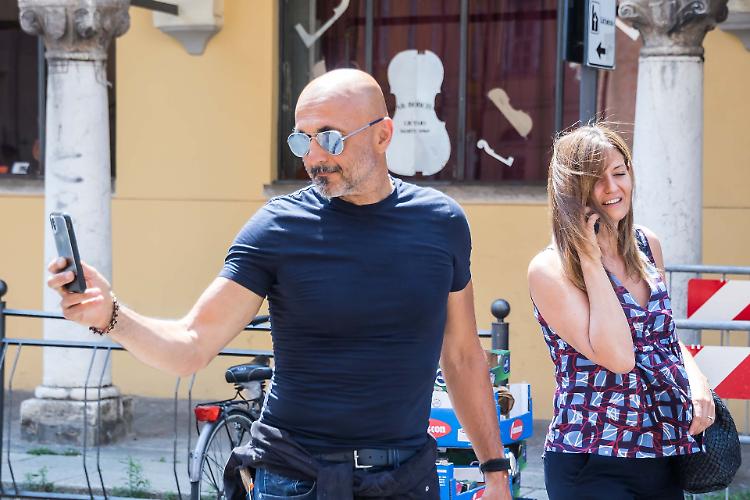 Spalletti a spasso nel centro di Cremona