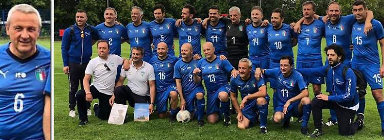 Roberto Mariani centrocampista della Nazionale italiana sindaci