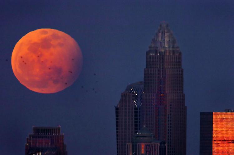 Eclissi di luna il 16 luglio