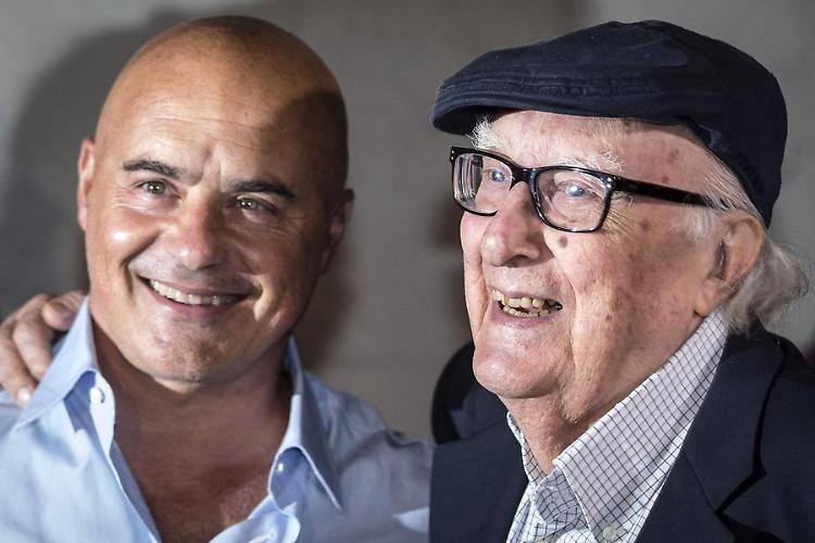 E' morto lo scrittore Andrea Camilleri