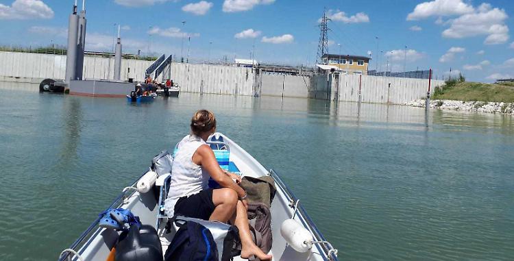 Isola Serafini, conca riaperta. Il turismo può ripartire