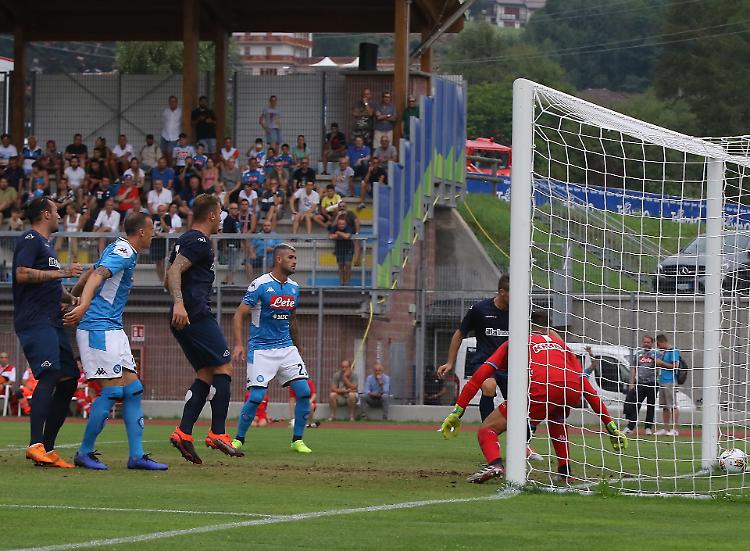 Cremonese con i fiocchi: pareggio con il Napoli