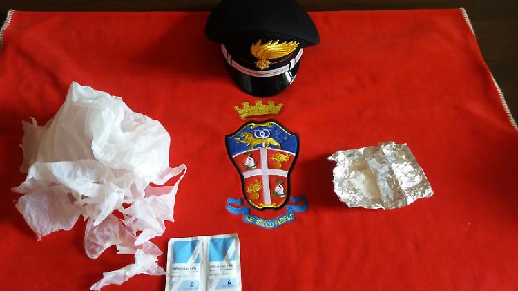 Pregiudicato, clandestino e spacciatore: condannato