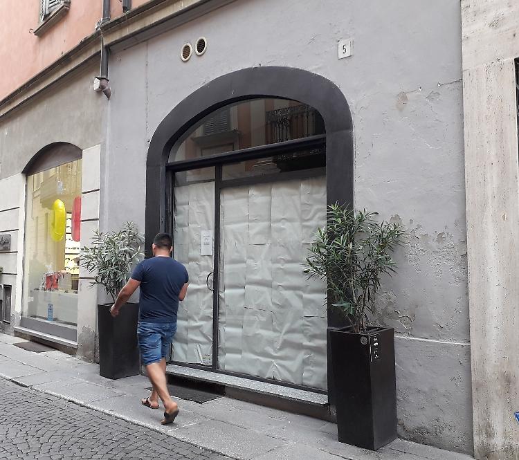 Commercio in crisi, altre chiusure