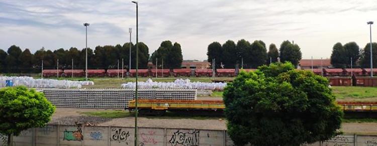 Sacchi con le pietre d'amianto, smaltiti ma ne sono arrivati altri