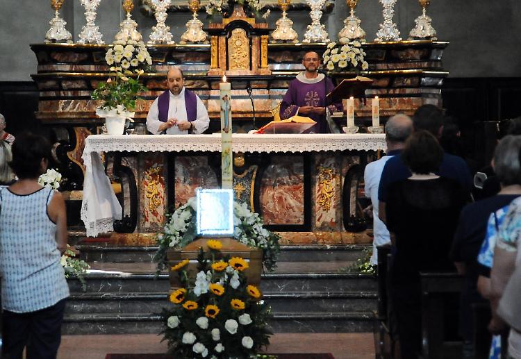Tacchinardi, un addio tra le lacrime