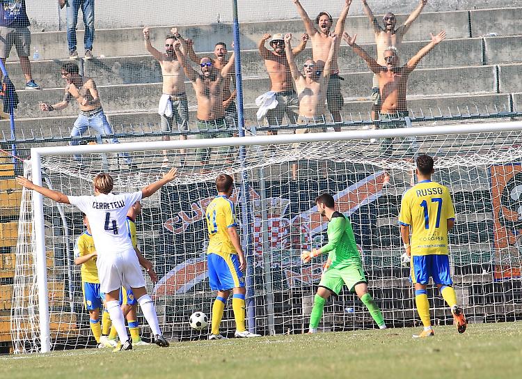 Pergolettese sconfitta al Voltini, la Pistoiese passa 2-0