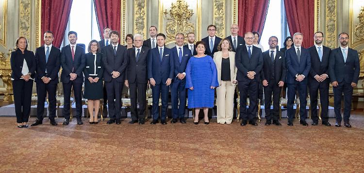 Governo: nasce il Conte bis, i ministri hanno giurato al Quirinale