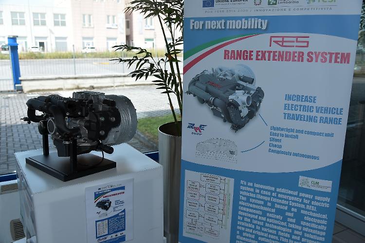 Auto elettriche ad autonomia limitata, ci pensa Robby Moto