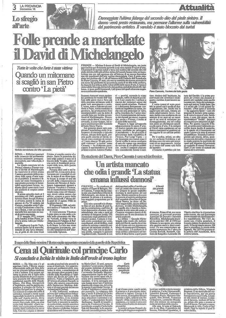 Folle prende a martellate il David di Michelangelo