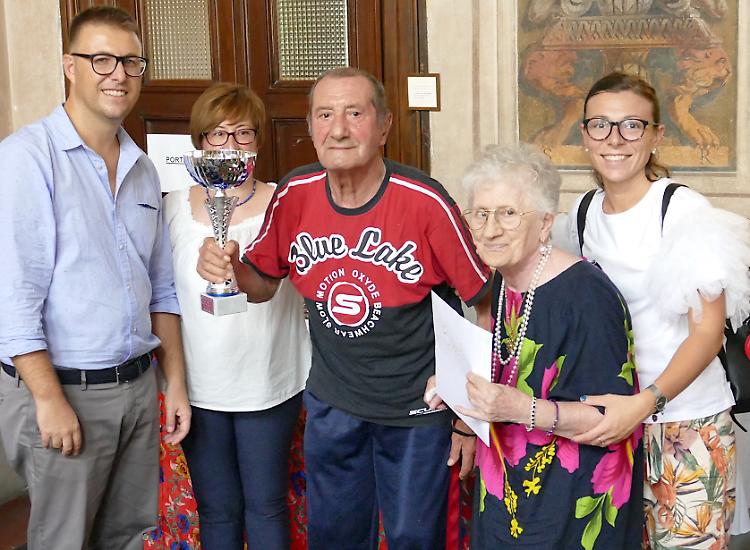 Festa alla casa di riposo con i Giochi della gioventù... di una volta