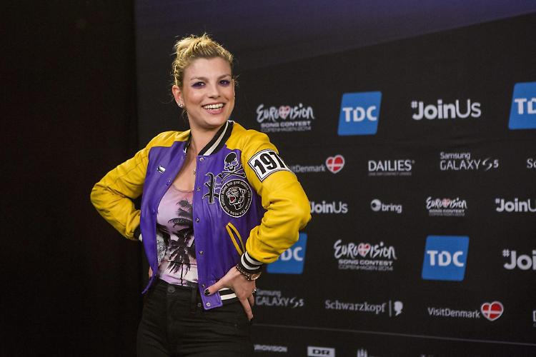  Emma Marrone shock: 'Mi devo fermare per motivi di salute'