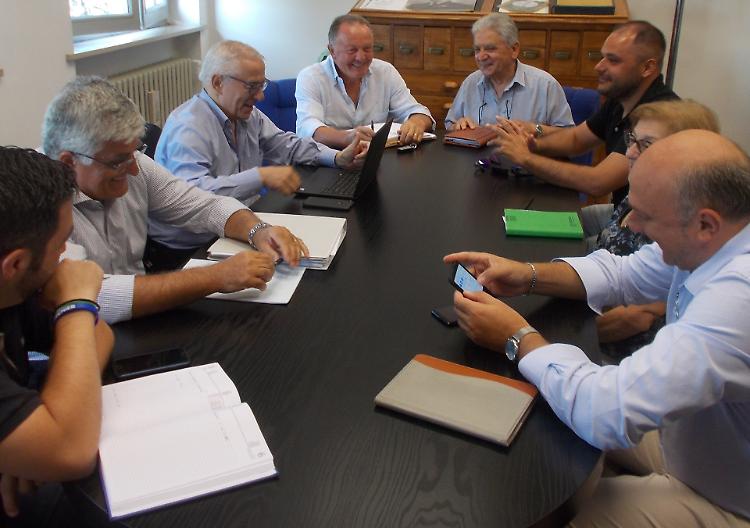 Fusione, la rivoluzione: sindaci pronti a dimettersi