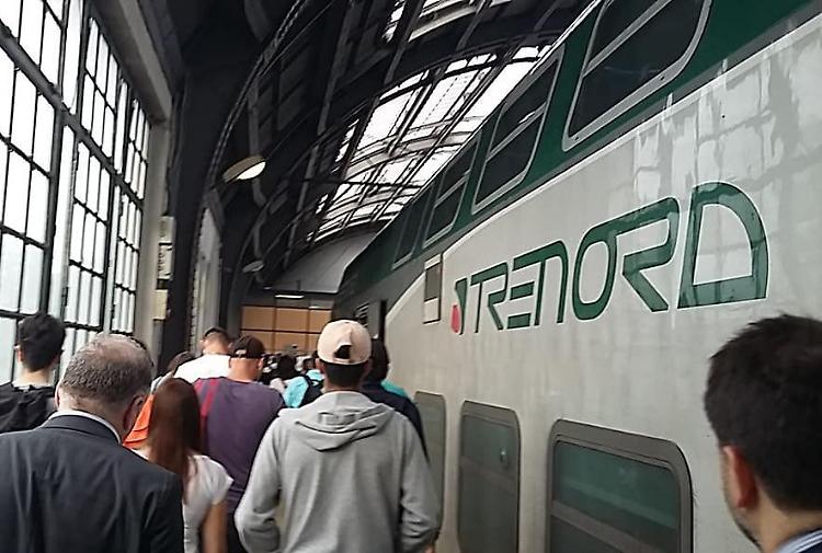 Pendolari, reclamo e scintille. Botta e risposta con Trenord