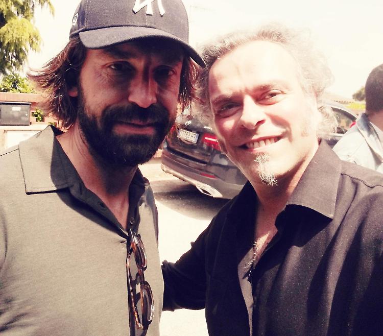 Il figlio ladro e sotto ipnosi. Lo scherzo a  Pirlo è made in Cremona