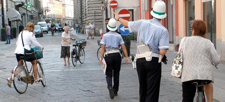 È «boom» di multe ai ciclisti