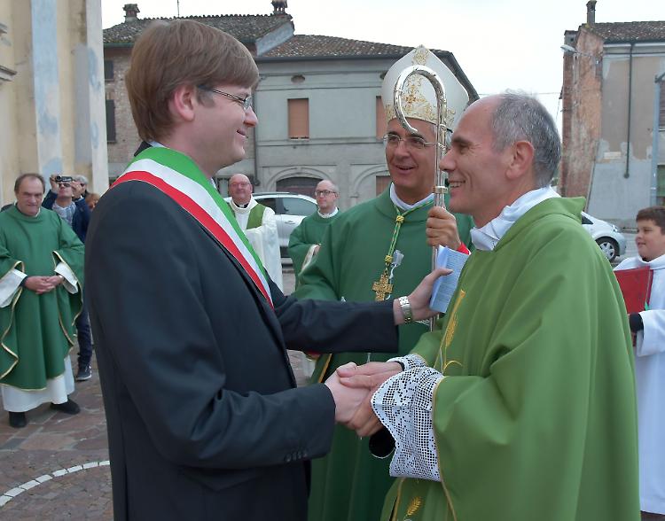 Vicomoscano, festa in quattro comunità per il nuovo parroco