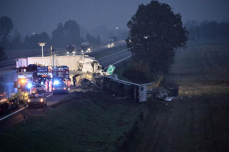 Grave incidente in A21, morto un 57enne