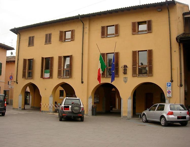 Dipendente se ne va:  settore accorpato, servizi ko