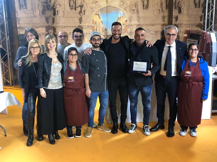Enzo Cuomo (Civico 02 di Annicco) è il Re della Pizza 2019