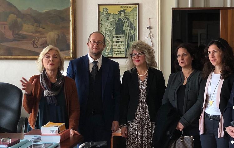 Inaugurato anche in Tribunale la mostra fotografica 'Il chiaroscuro del Carcere'