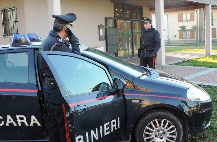 Rissa  aggravata:  cinque denunciati dai carabinieri