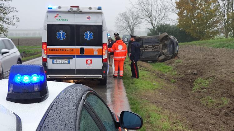 Fuoristrada: mamma e figlioletta al pronto soccorso