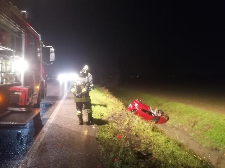Scontro tra tre auto: bambini coinvolti