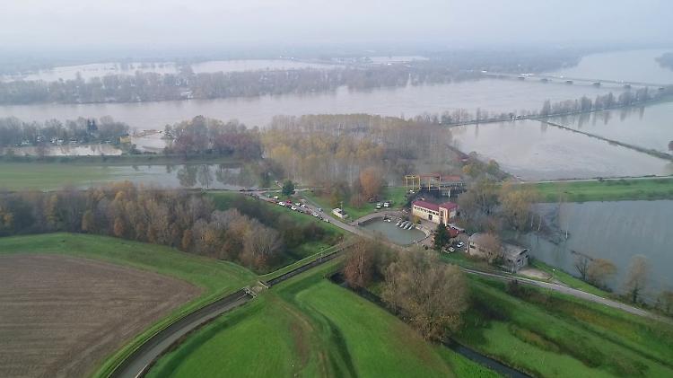 Po, il colmo passa a 4.40 metri: la piena durerà alcune ore