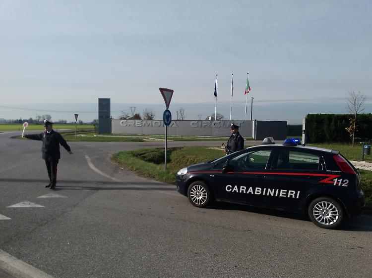 Rubava nel parcheggio dell’autodromo, identificato e denunciato 