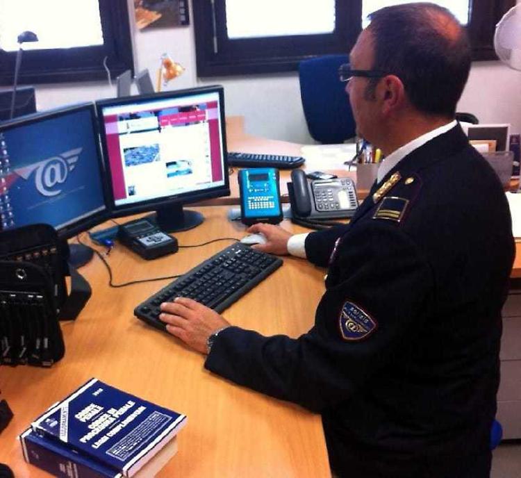 Furti di identit&agrave;, nuovo allarme