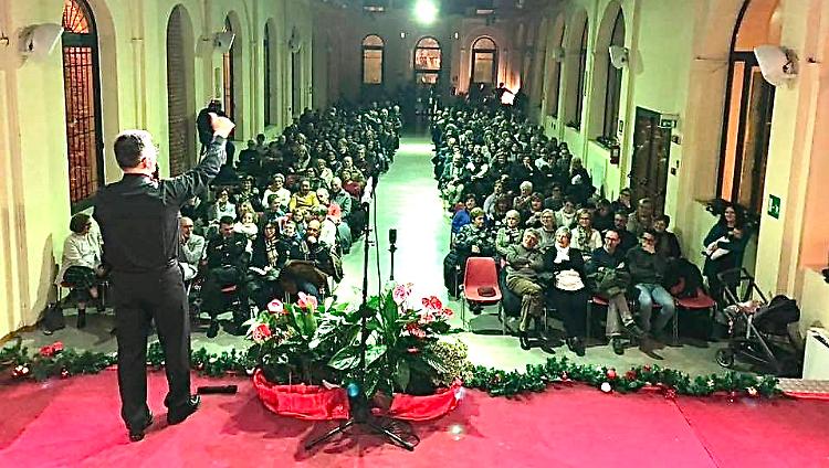 Filanda gremita per ricordare i volontari