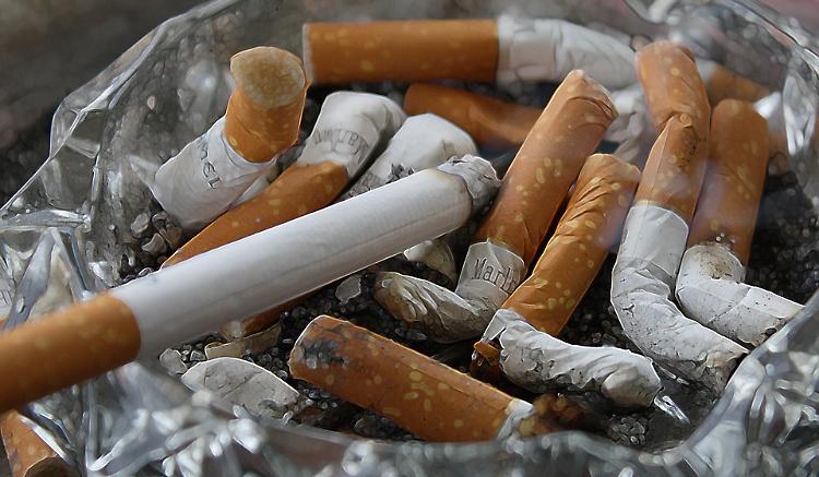 Guerra ai mozziconi insieme a «Striscia la notizia»