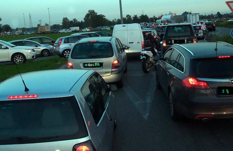 La promessa: "Via al raddoppio". Ma ancora tutto tace