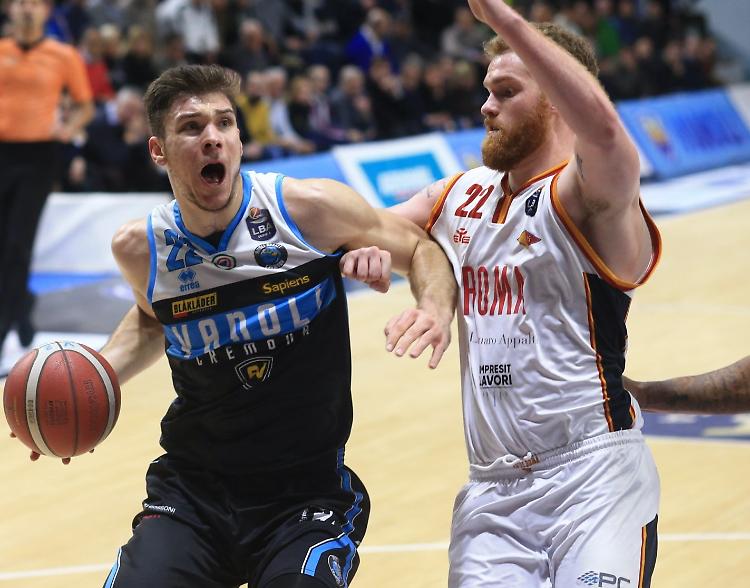 Vanoli, battuta anche la Virtus Roma (103-92)
