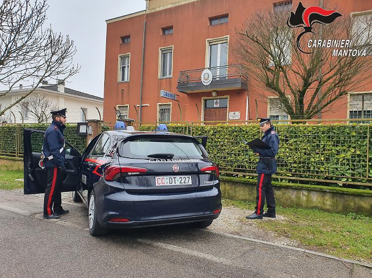 Utilizzano il barbecue in casa, intossicate due sorelle