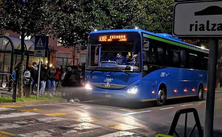 Bus di linea strapieno, ma la società Line risponde picche