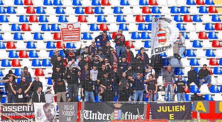 Crotone - Cremonese (diretta alle 15)