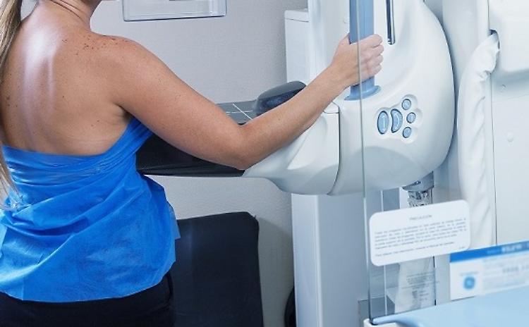 Tumore al seno, Gallera: in Lombardia sarà curato in centri di eccellenza