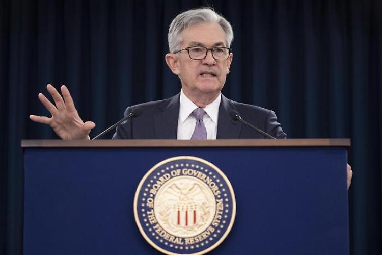Fed taglia tassi interesse di mezzo punto. Volano Wall Street e le Borse europee