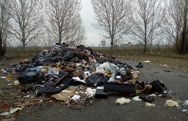 Una discarica abusiva a cielo aperto