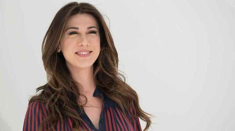 Coronavirus, rinviato lo spettacolo di Virginia Raffaele al Ponchielli